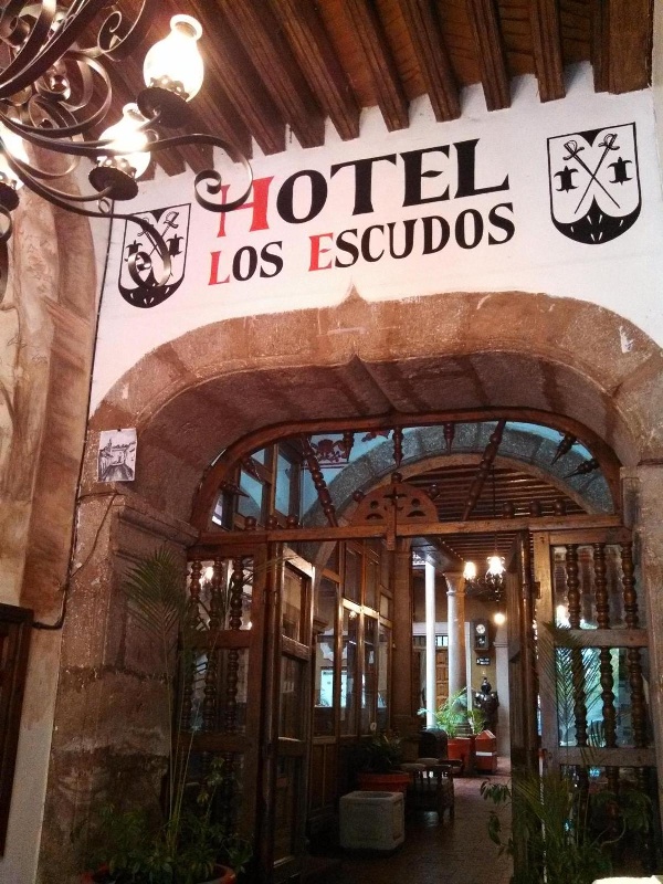 Hotel Los Escudos Main image